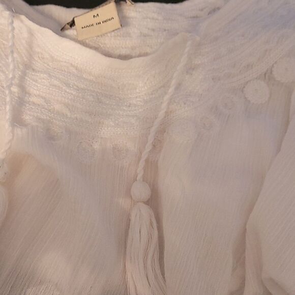 Lucky brand white embroidered neckline Short sleeve shirt - Picture 8 of 8